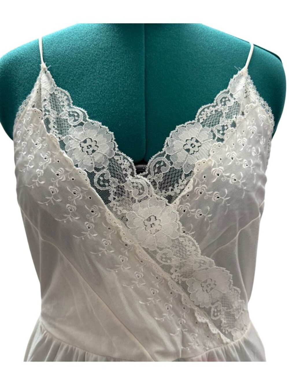 Vintage White Sheer Nylon Lace Trim Nightgown With Spaghetti Straps Women Medium - Picture 3 of 13